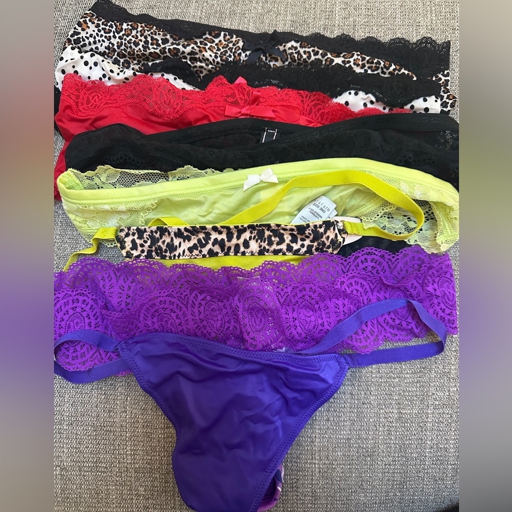 Victoria’s Secret 8 pair panty assortment